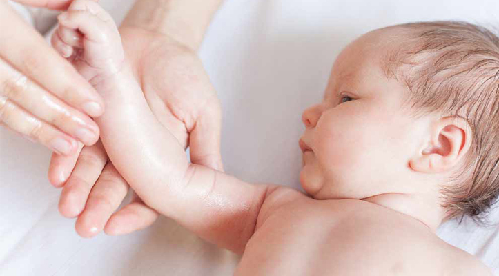 کرم مرطوب کننده صورت و بدن کودک سیوند